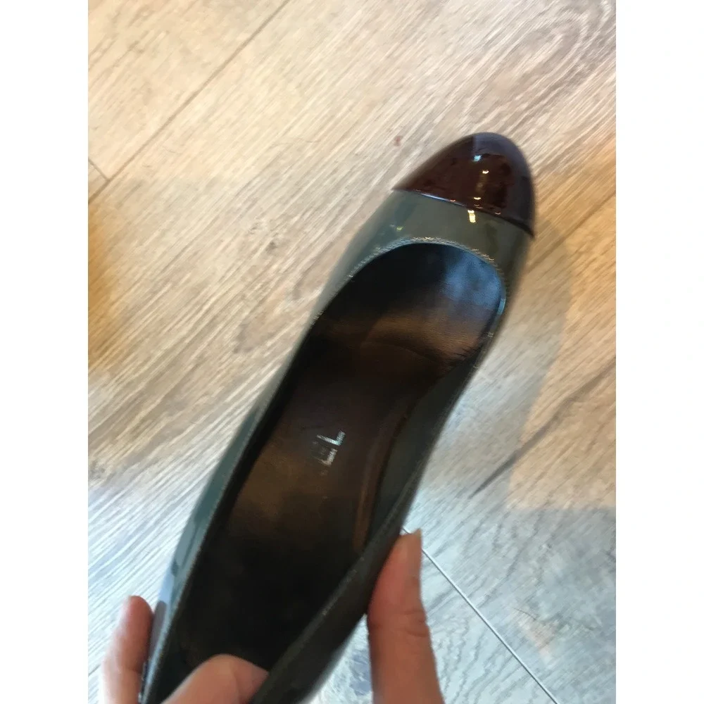 Chanel Patent Leather Cap Toe Platform Pumps Gray & Burgundy Made in Italy SZ 38